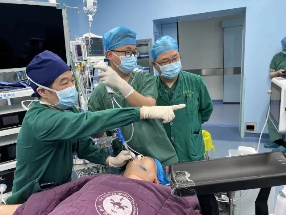 【新技术新突破】洪湖市人民医院麻醉科成功开展纤支镜引导下支气管封堵单肺通气技术